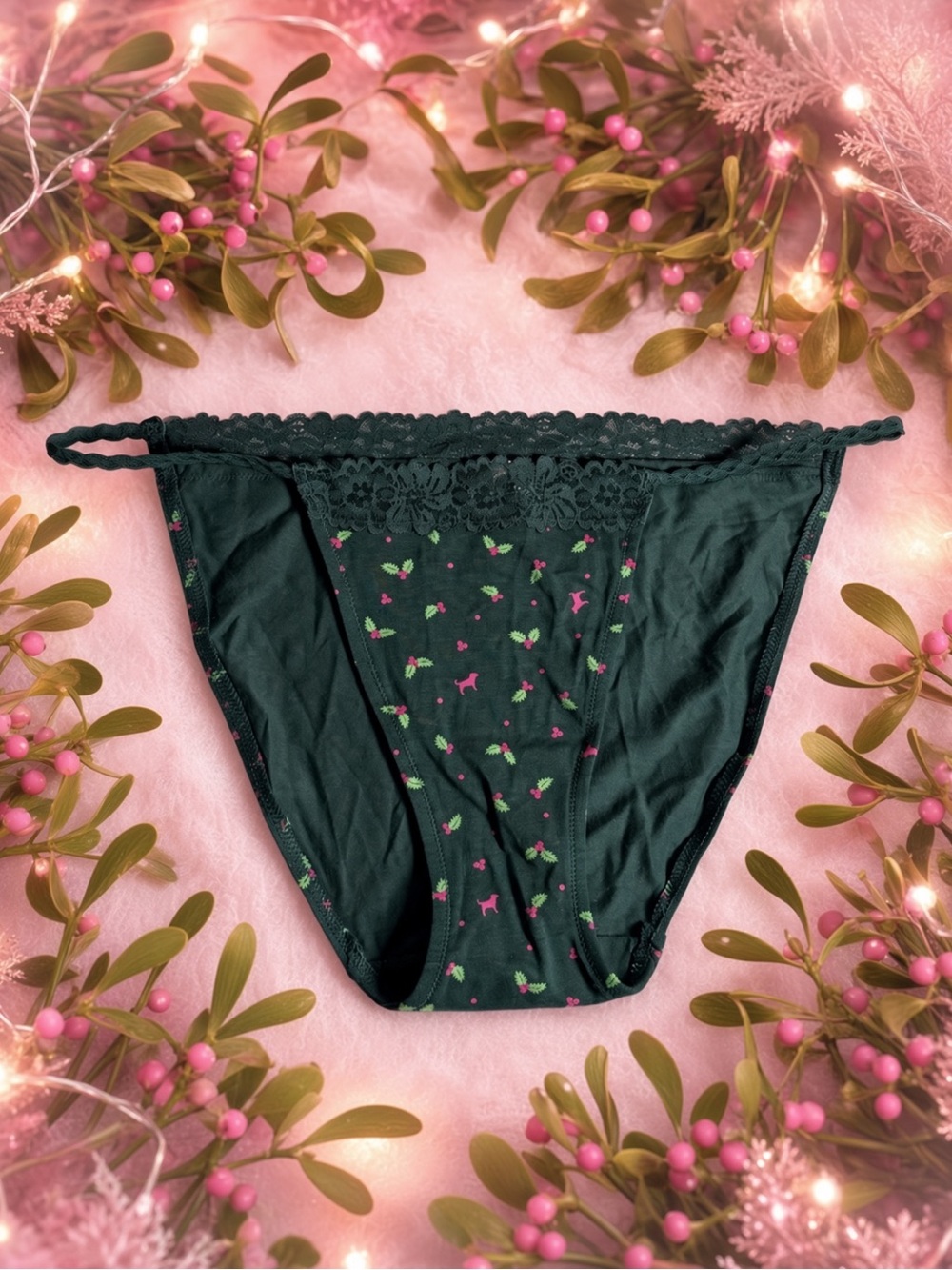 PINK Victoria’s Secret - Christmas Mistletoe Winter Holiday Panty